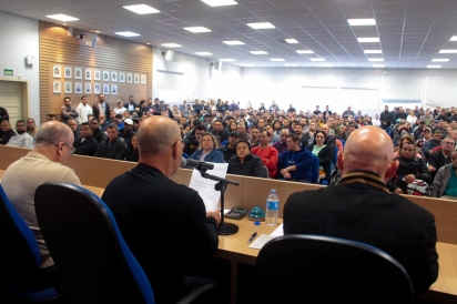 Categoria têxtil aprova proposta com ganhos reais e manutenção de direitos